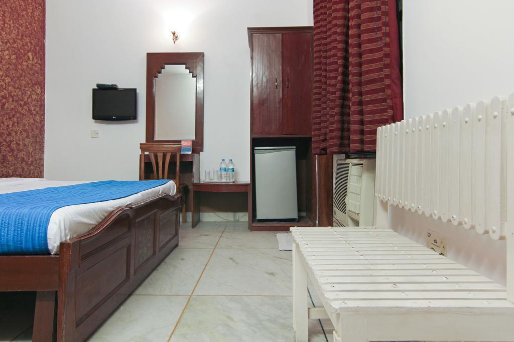 Hotel Rahul Palace Nové Dillí Exteriér fotografie
